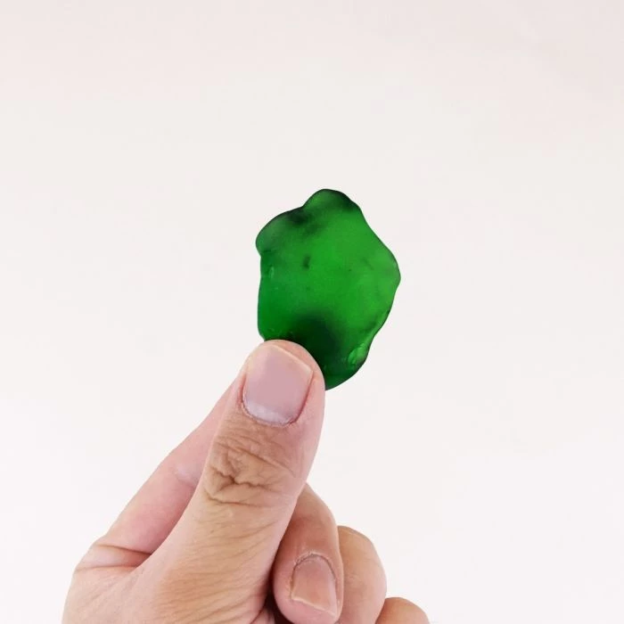 Vase Market 18 Lbs Vase Filler Sea Glass 1" - 2" Large Frosted Green, Available In 28 Lbs 5 Vase Market 18 Lbs Vase Filler Sea Glass 1" - 2" Large Frosted Green, Available In 28 Lbs - Image 5